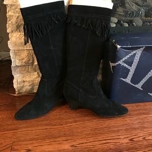 Anne Klein Black Suede Fringed Boot. Size 9 1/2. Great for dress or casual!